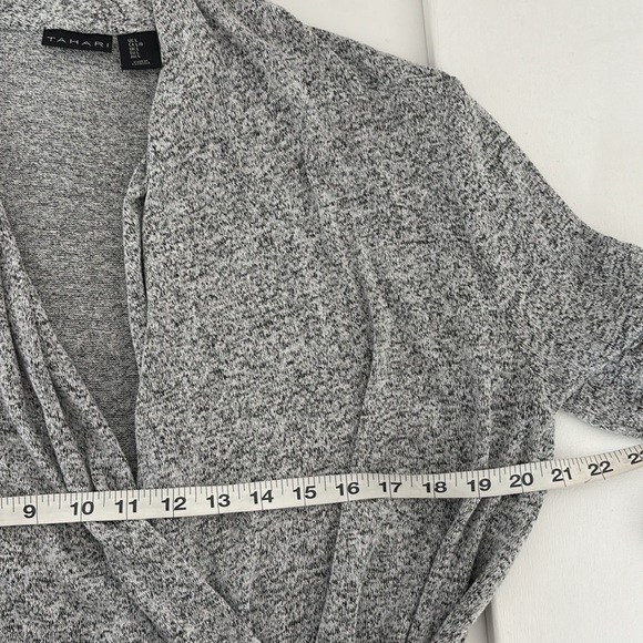 Tahari Sweater L Draped Surplice Front Modern Boho Sultry Minimalist Street Chic - Picture 14 of 15